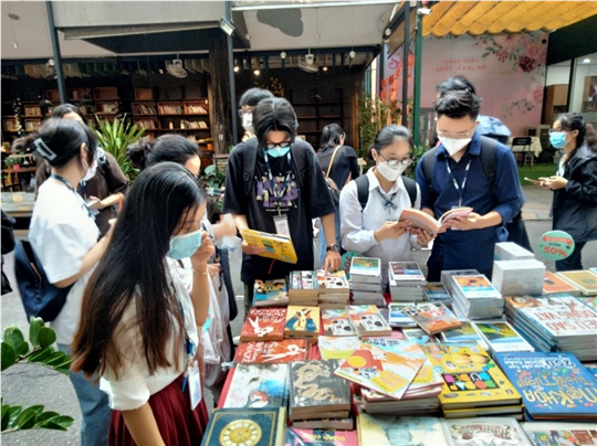 Sinh viên báo chí trải nghiệm thực tế với môn chuyên ngành