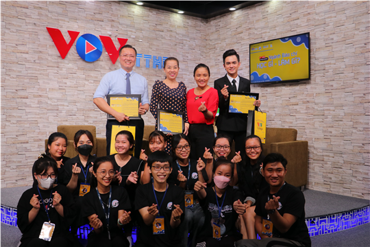 Tổng Giám đốc VOV Đỗ Tiến Sỹ thăm VOV College.