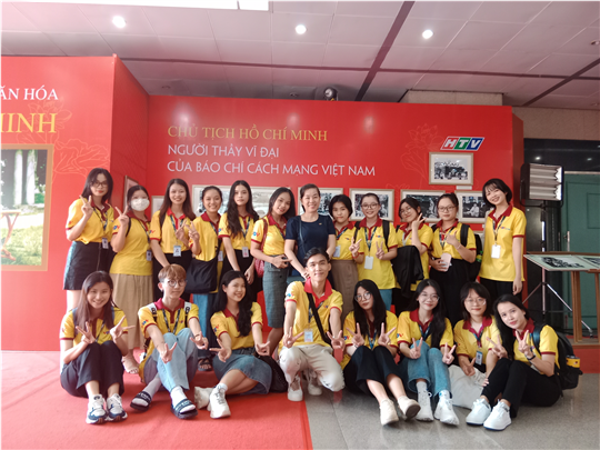 SINH VIÊN VOV COLLEGE THAM DỰ BUỔI SINH HOẠT CHUYÊN ĐỀ: “BÁC HỒ VỚI BÁO CHÍ CÁCH MẠNG VIỆT NAM”