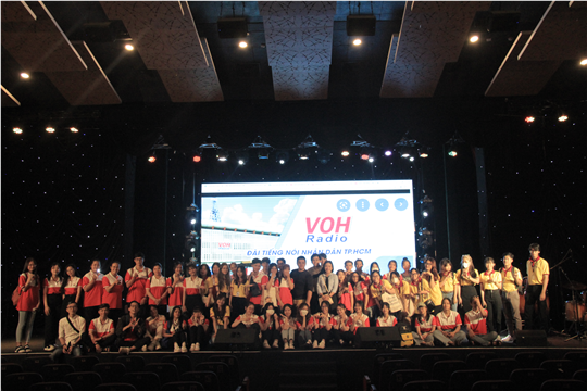 CLB Radio Sắc Màu Cảm Xúc VOV College tổ chức sinh hoạt ngoại khóa 