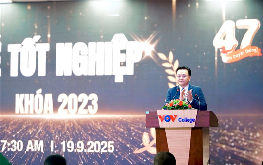 LỄ TỐT NGHIỆP VÀ TRAO BẰNG CỬ NHÂN KHÓA 2023